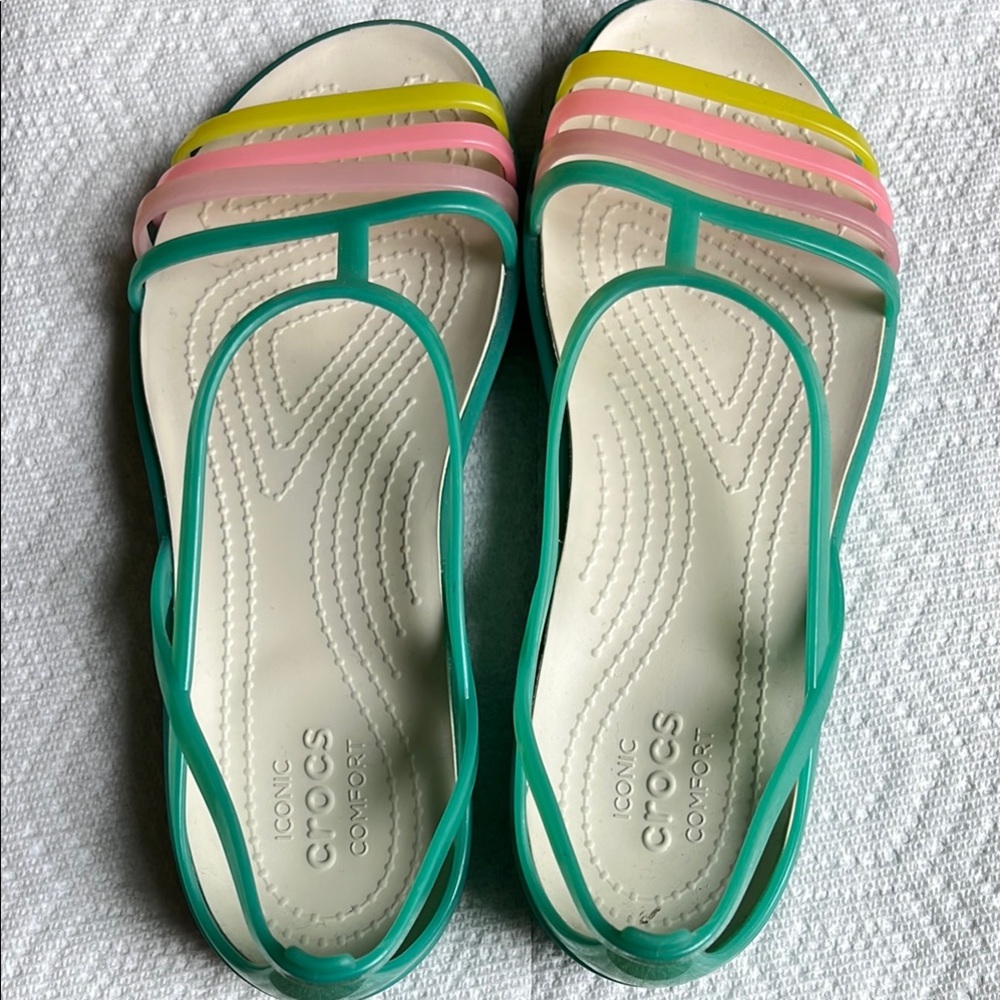 Crocs size 6